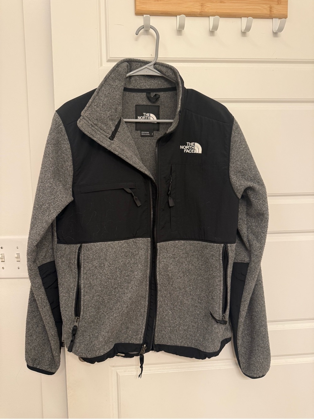 The North Face Men's Gray and Black Hybrid Performance Jacket